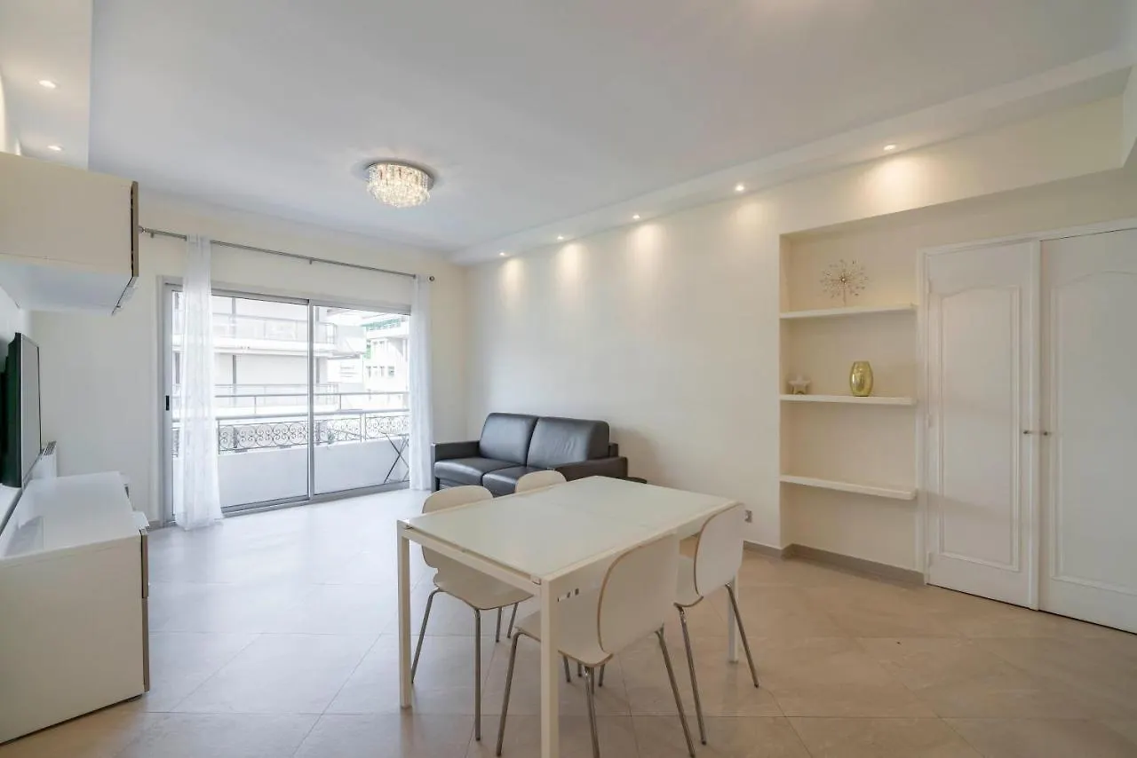 Wdf 2 Bedrooms 1Min Walk To Carlton Hotel Cannes Francia
